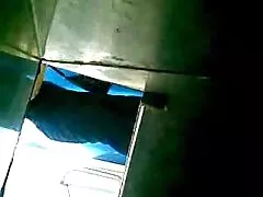 ზოგიერთი ვეშაპის კუდი მას ნადირობს